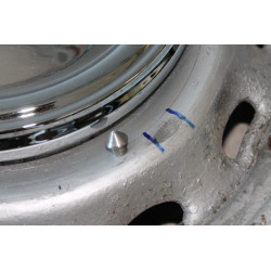 HUBCAP WHEEL (EACH) OPTIONAL WHEEL (INCLUDED 3 CLIPS FOR ASSEMBLY)