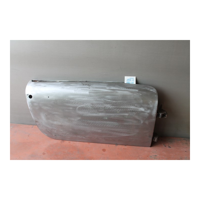 DOOR PANEL RIGHT GIULIETTA SPIDER LONG CHASSIS JUST REPAIRED