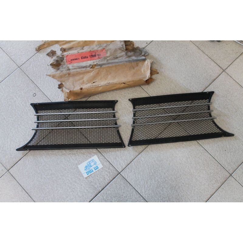 COPPIA PRESE ARIA GIULIA 1300 67'