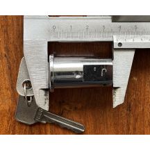 CILINDRO SERRATURA CON CHIAVE PORTA ESTERNA fiat 508 c 1100 a b e ( controllare misure )