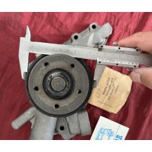 POMPA ACQUA ALFA ROMEO GIULIA - GT - DUETTO 1300 - 1600 CON DINAMO ORIG. SPICA  PULEGGIA DIAM. 94 mm 105.30.07.024.00