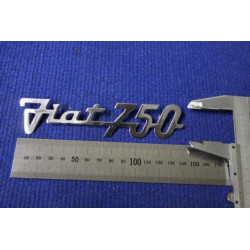 FIAT 750 METALLO CROMATO SCRITTA IN CORSIVO
