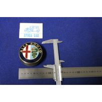 BADGE WHIT SUPPORT 74 DIAMETER  PLASTIC