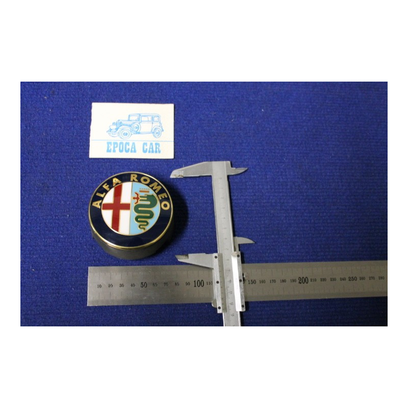 BADGE WHIT SUPPORT 74 DIAMETER  PLASTIC
