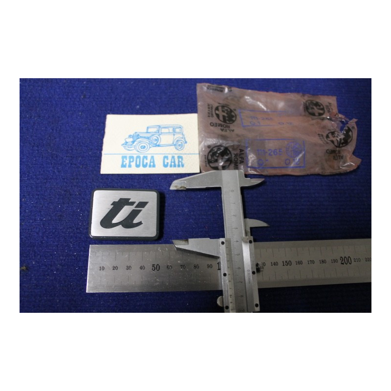 SCRITTA "T I "    METALLO OPACO