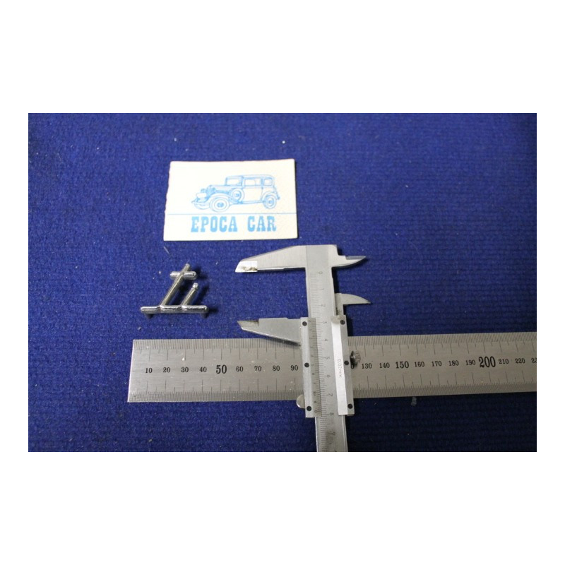 SCRITTA "ti"   metallo cromato