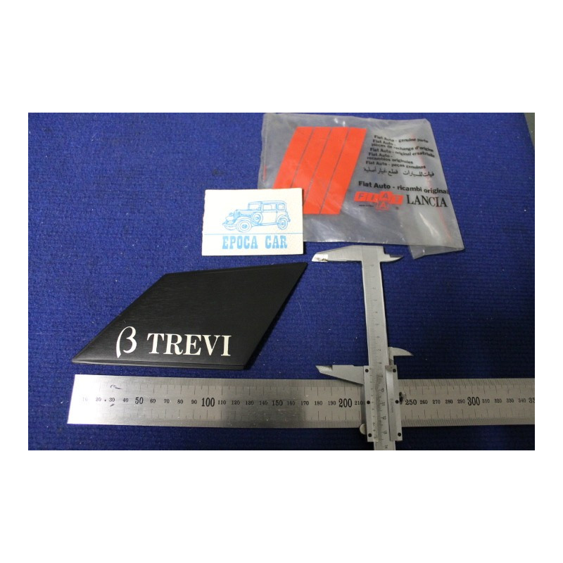SCRITTA " B TREVI"     METALLO NERO