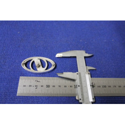 BADGE "INNOCENTI"   ALLUMINIUM