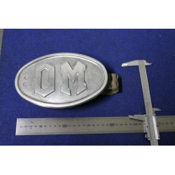 BADGE "OM"  LENGHT 190 mm  METAL