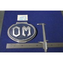 STEMMA "OM" LUNGH. 200 mm  (ATTACCO A MOLLA)   METALLO CROMATO SU FONDO BLU'