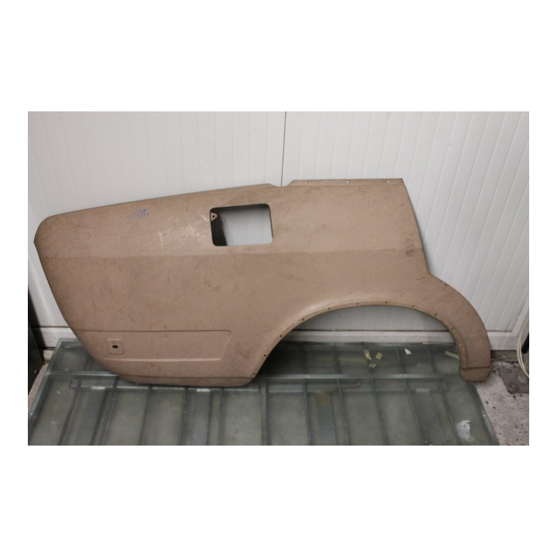 RIGHT POSTERIOR FENDER (4290905)