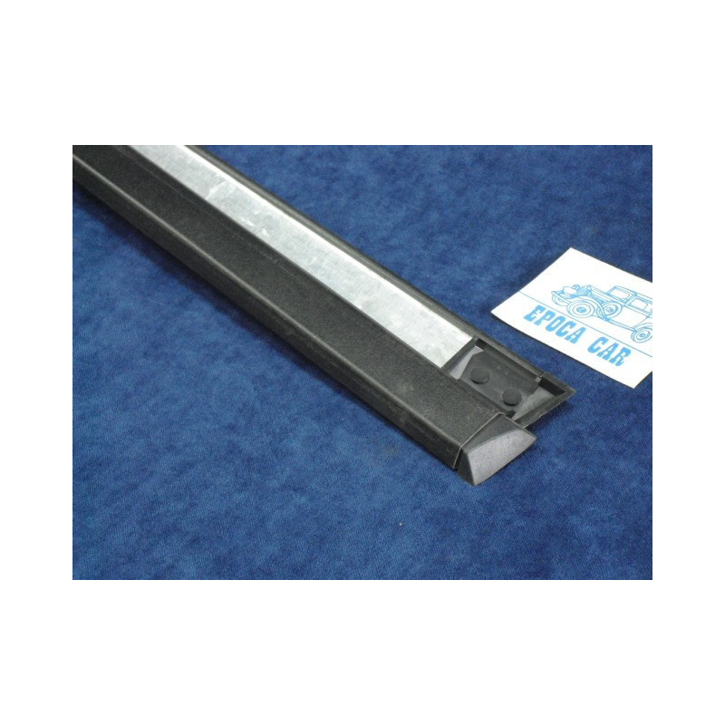 FIAT 128 SPECIAL COPPIA PROFILI NERI CON TERMINALI CM 176