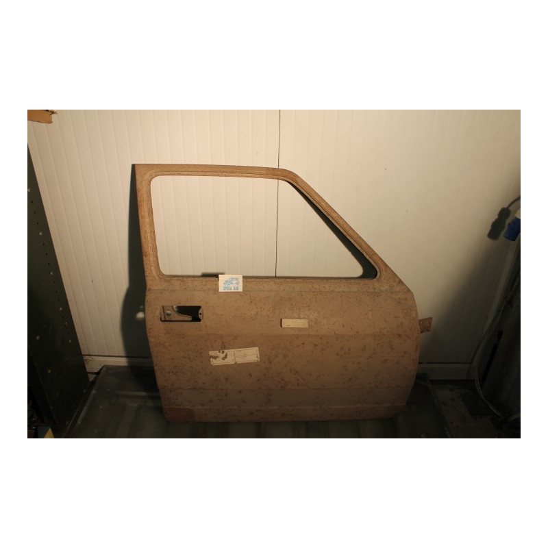 RIGHT ANTERIOR DOOR (4294749)