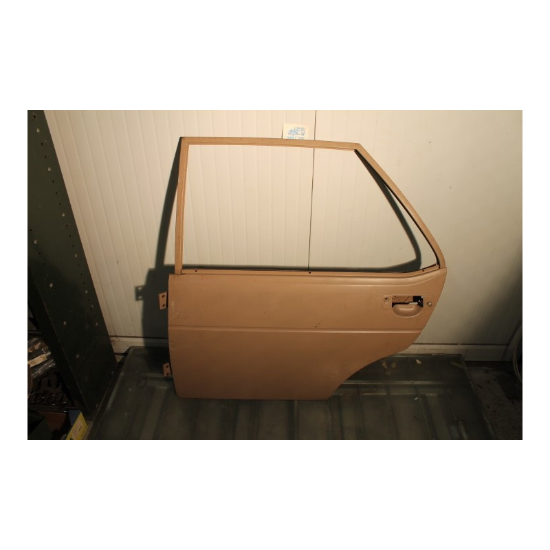 LEFT POSTERIOR DOOR (4473148)