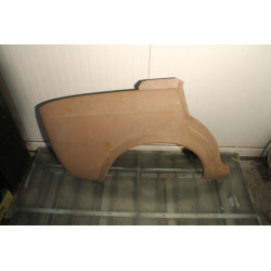 128  RIGHT POSTERIOR FENDER