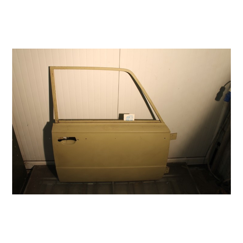 125   PORTA ANTERIORE DESTRA (CON FORI PER PROFILI)