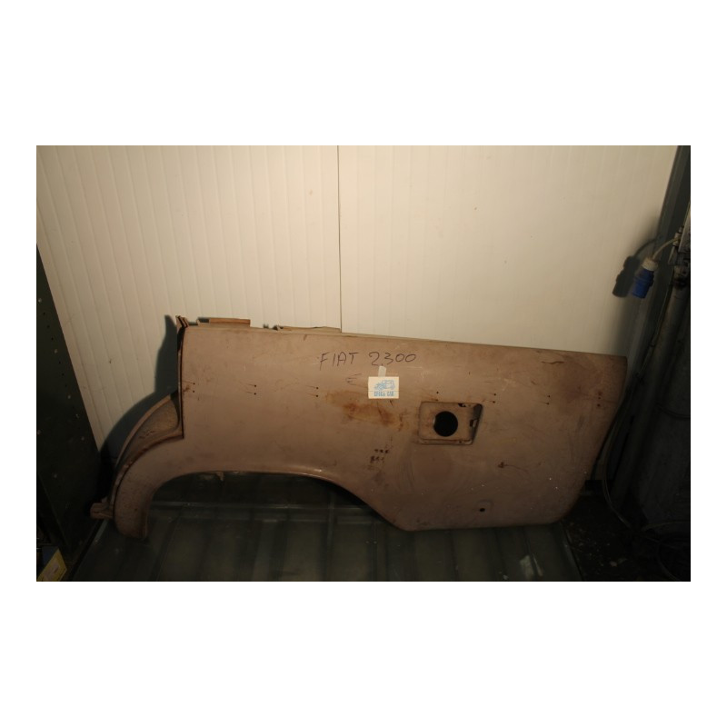 FIAT 2300 REAR LEFT FENDER