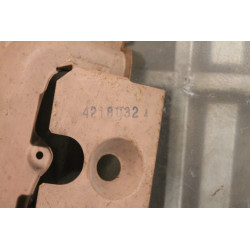 124   HEADLAMP SEAT (RH  LH  ?)  4218032
