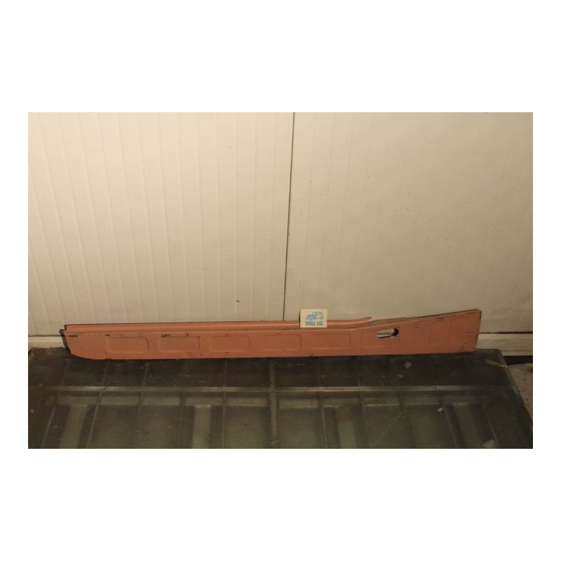 600   COUPLE OF  INSIDE DOOR SILL