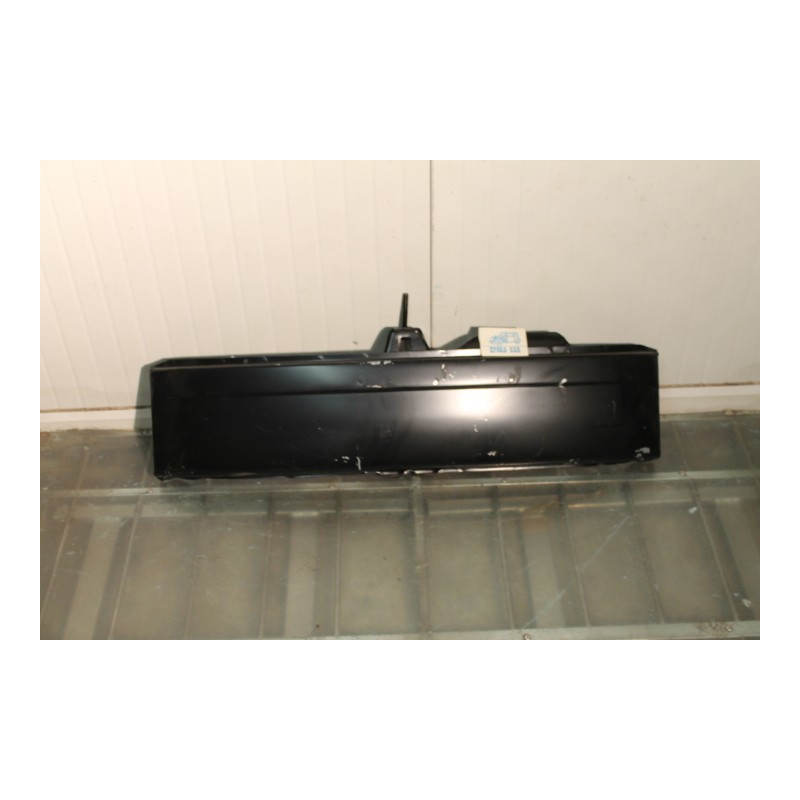600  REAR PANEL