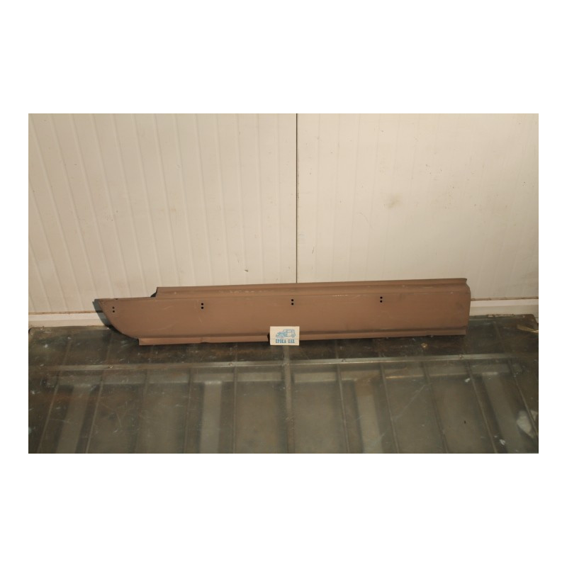 850 COUPE'  LEFT DOOR SILL