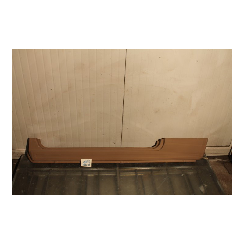 A 112  LEFT DOOR SILL ( LONG TYPE WITHOUT HOLES )