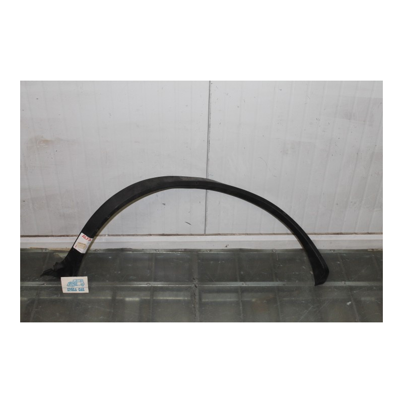 ALFETTA (?)  COPRIPARAFANGO IN PLASTICA ANT. DX