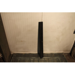 A 112  (?)  LEFT DOOR PLASTIC MOLDING