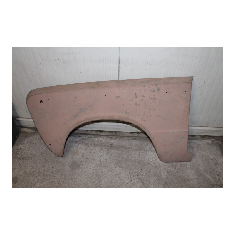 FRONT FENDER LEFT