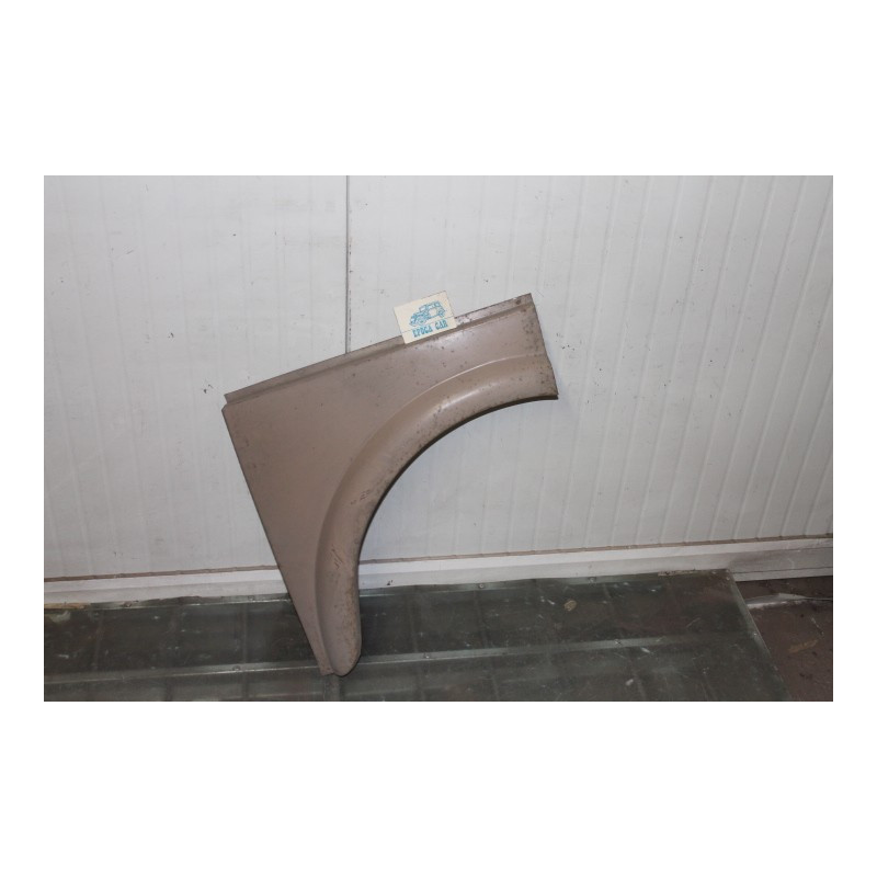 1100 103 1°S.   HALF FRONT LEFT FENDER