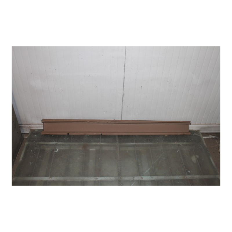 1100 R   LEFT DOOR-SILL