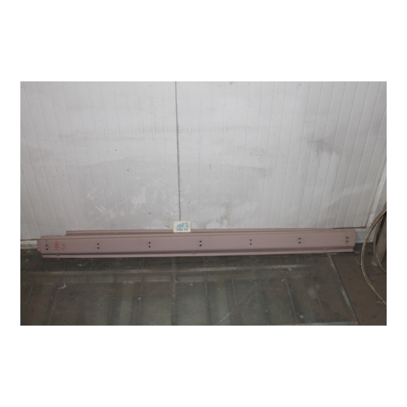 1300/1500  LEFT DOOR-SILL