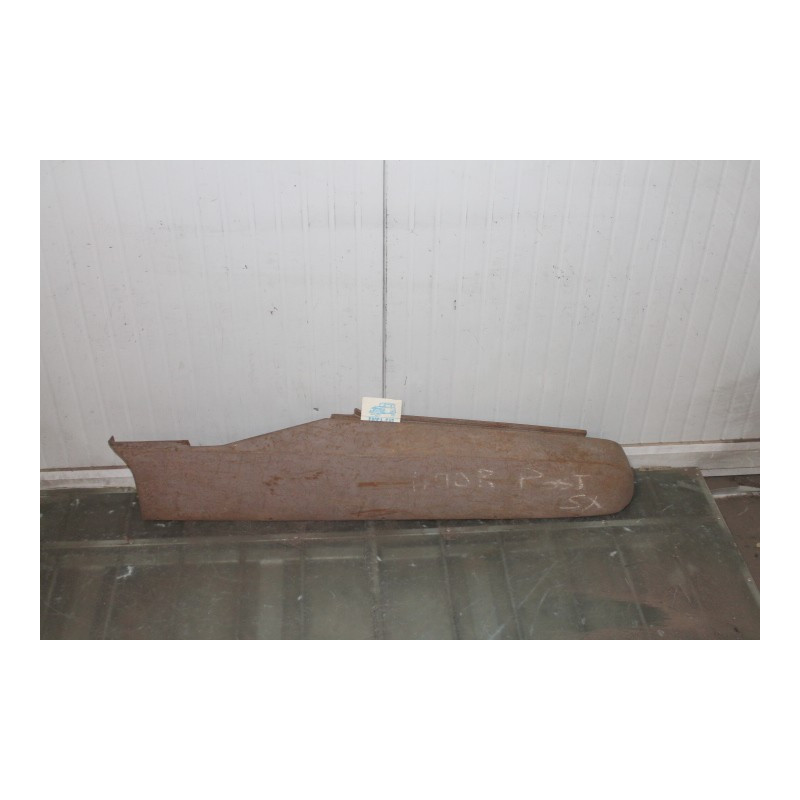 1100 R  LEFT UPPER REAR WING/FENDER    4142861