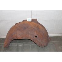 1100  (?)   WHEEL HOUSING  ( LEFT OR RIGHT ?)