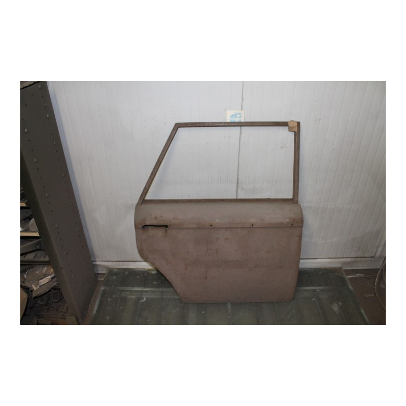 1300/1500  RIGHT REAR DOOR  4118927