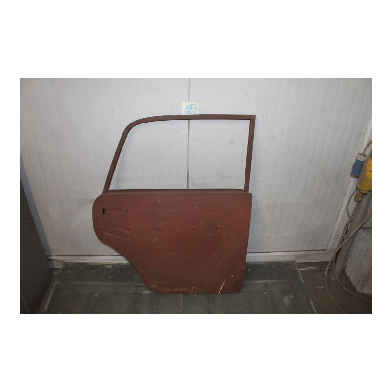 1100 D  REAR RIGHT DOOR