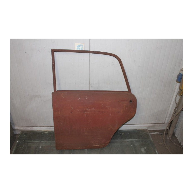 1100 D  LEFT REAR DOOR