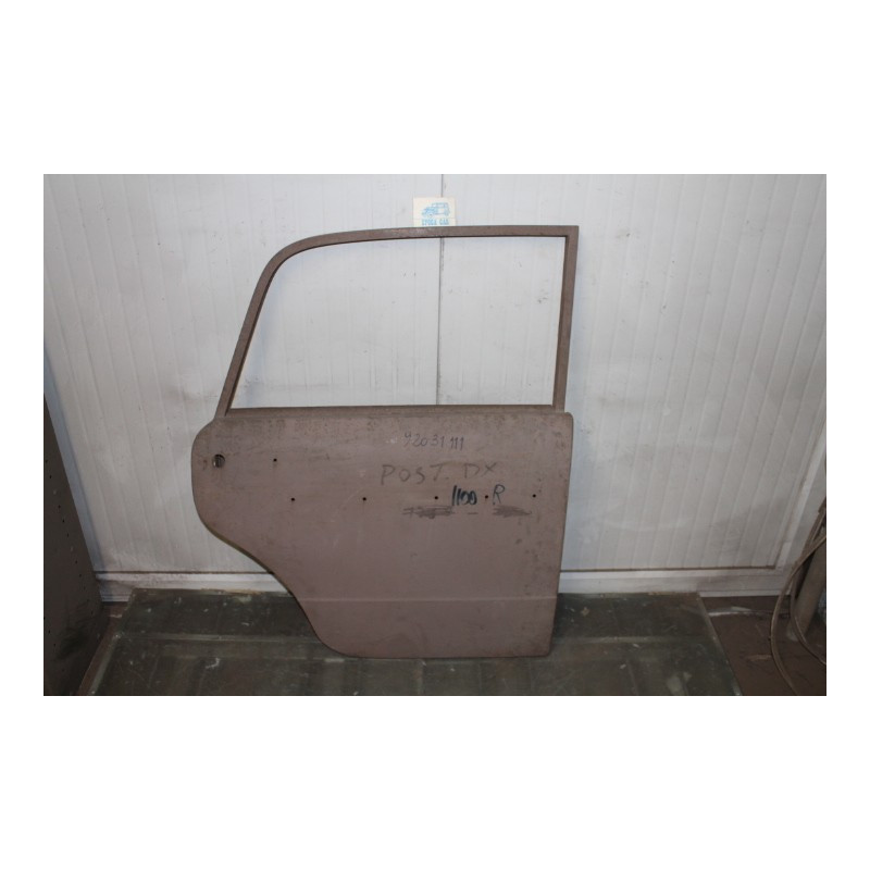 1100 R   REAR RIGHT DOOR
