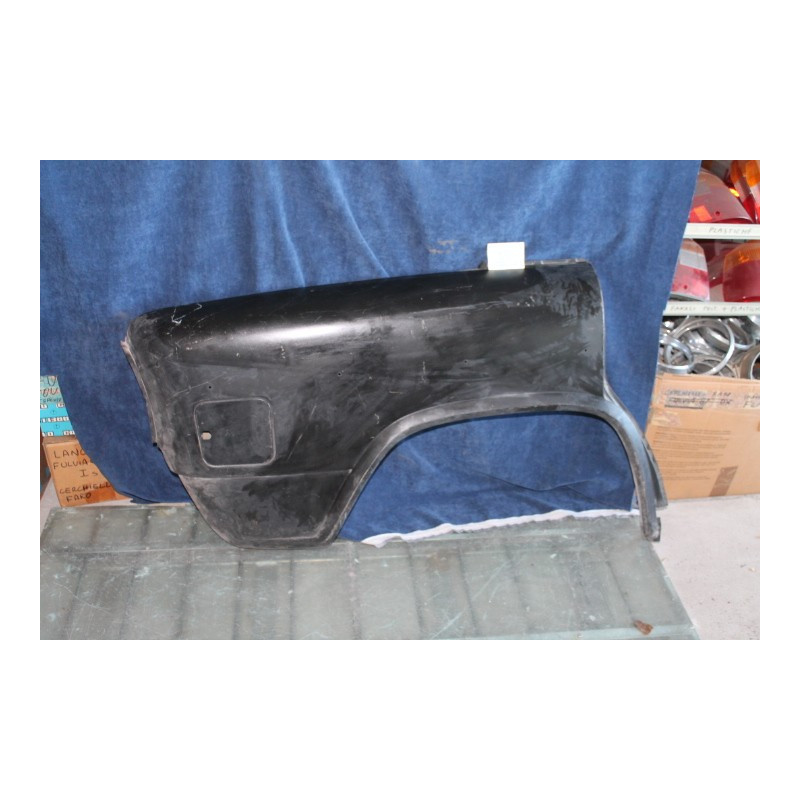 FULVIA BERLINA  REAR RIGHT FENDER WITH GASOLINE BOX