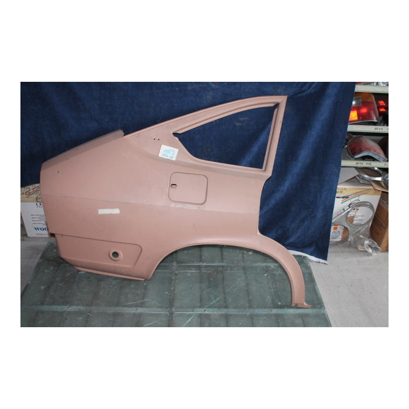 BETA BERLINA   PARAFANGO POSTERIORE DX COMPLETO  81512745