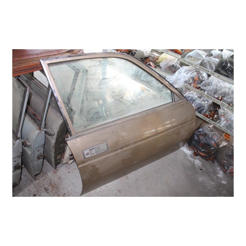 GAMMA BERLINA   USED FRONT RIGHT DOOR