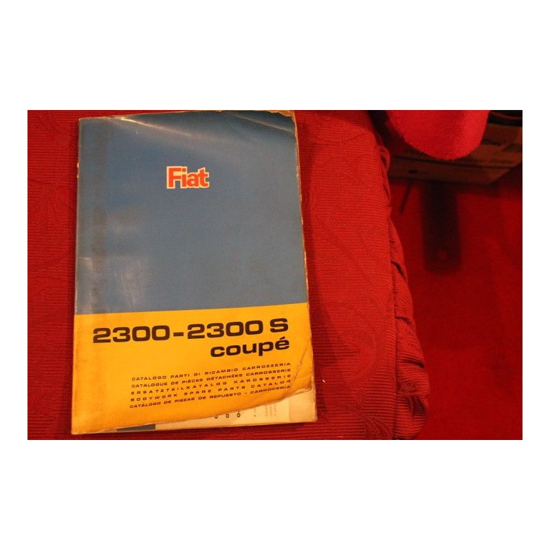 2300  2300 S COUPE'   BODY SPARE PARTS CATALOGUE (3° EDITION 1966) cover with defect