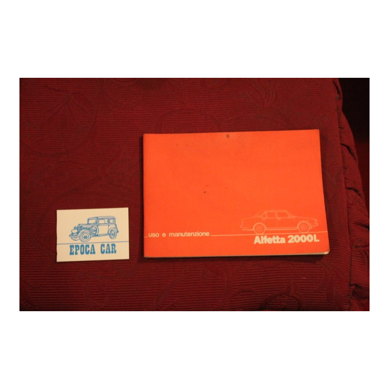 ALFETTA 2000 L    USE AND SERVICE BOOK (1981) cover with little defects