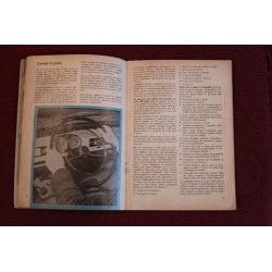 NSU PRINZ 4      LIBRETTO USO E MANUTENZIONE  IN ITALIANO  qualche alone e scritte in 2°3°4° di copertina
