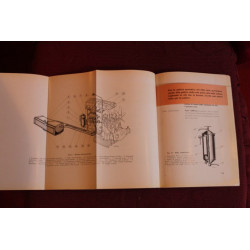 ESATAU B     USE AND SERVICE BOOK (1960) good condition