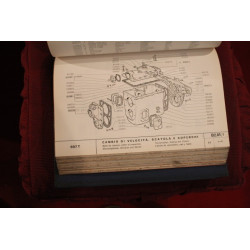697 T / 697 TP     SPARE PARTS CATALOGUE (1° EDITION 1970) good conditions (some speck of rust)