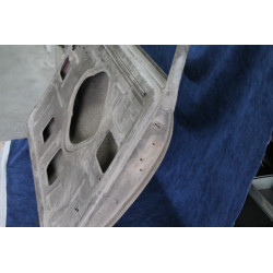 MINI   LEFT DOOR  (LITTLE DENT)