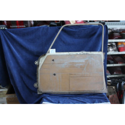  I M 3 / J4    USED FRONT RIGHT DOOR