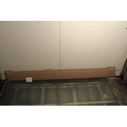 124-125 UNDER DOOR RIGHT WITHOUT HOLES 