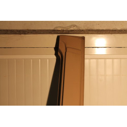 124-125 UNDER DOOR RIGHT WITHOUT HOLES 